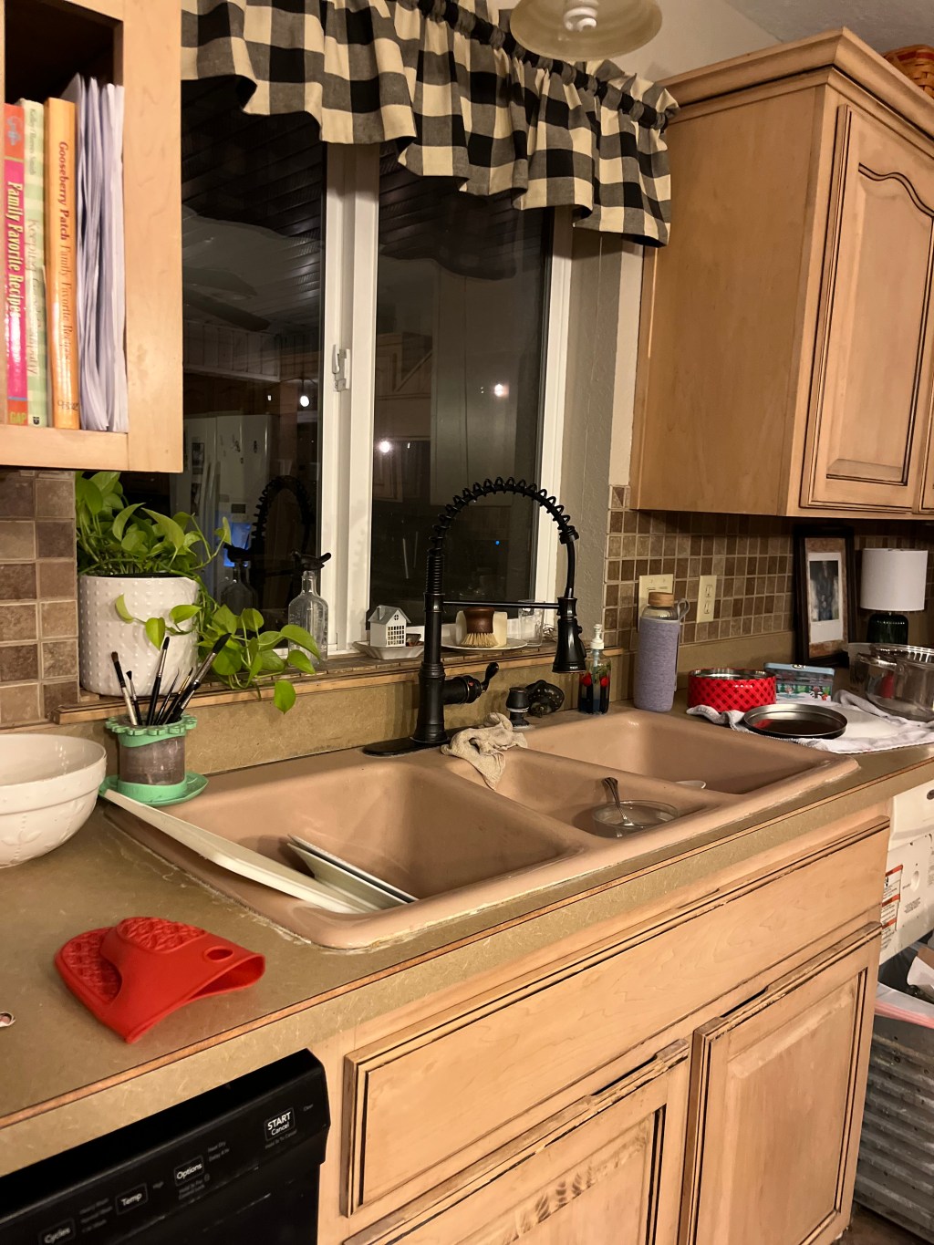 Embracing Creativity Amidst Holiday&nbsp;Chaos