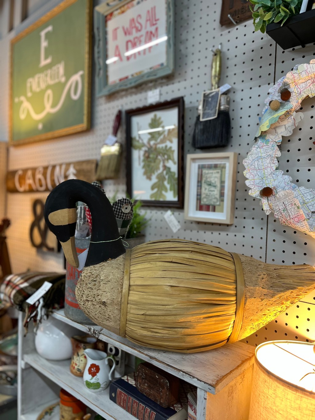 Revitalize Your Space with Vintage Decor Inspiration