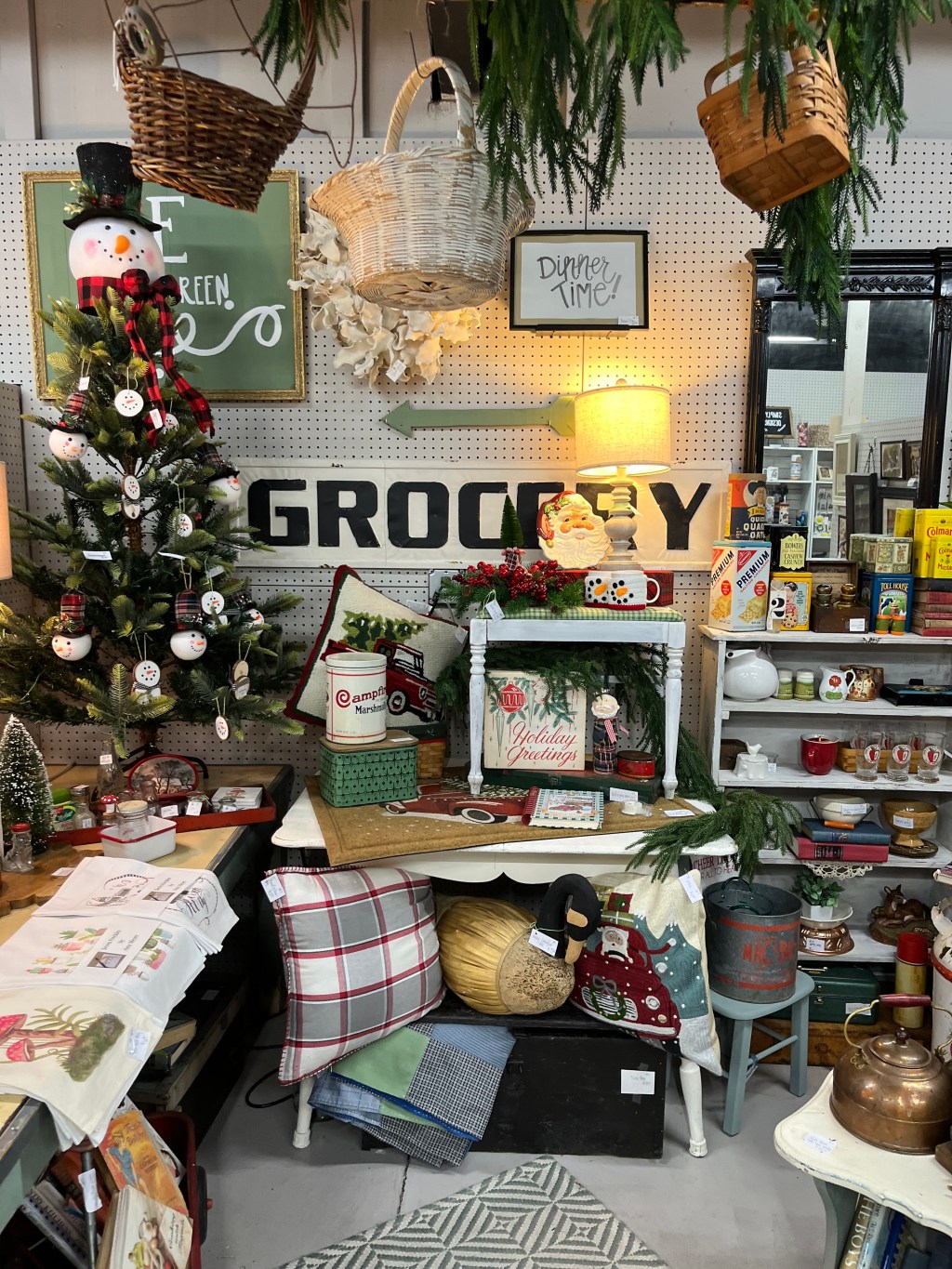 Balancing Life’s Whirlwind: A Day at the Antique&nbsp;Mall